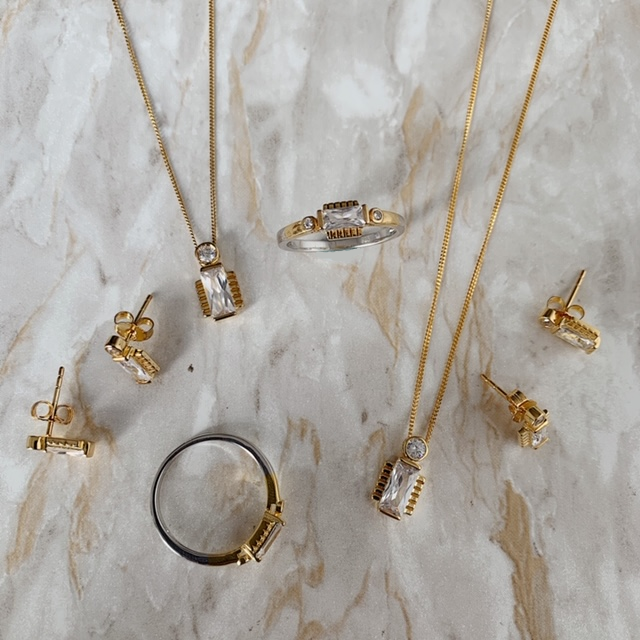 Top Tips For Cleaning Your Jewellery | V By Laura Vann