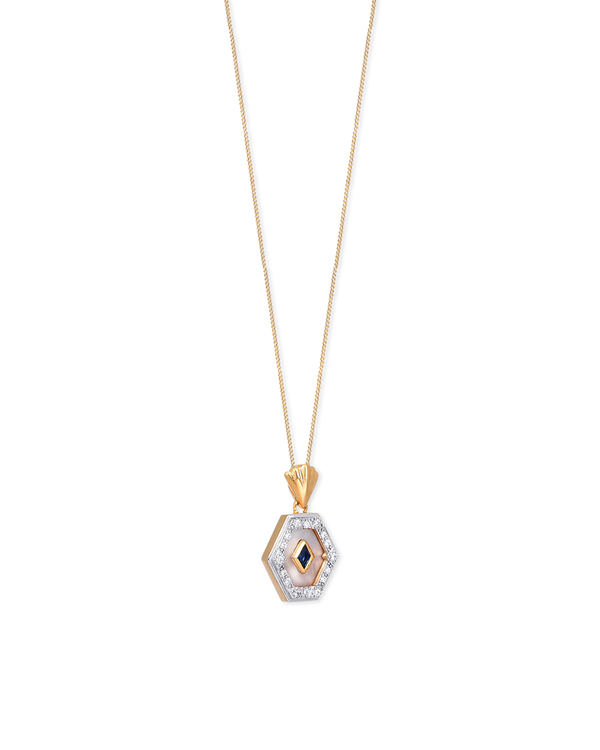 Esme Pearl Necklace (Engravable)