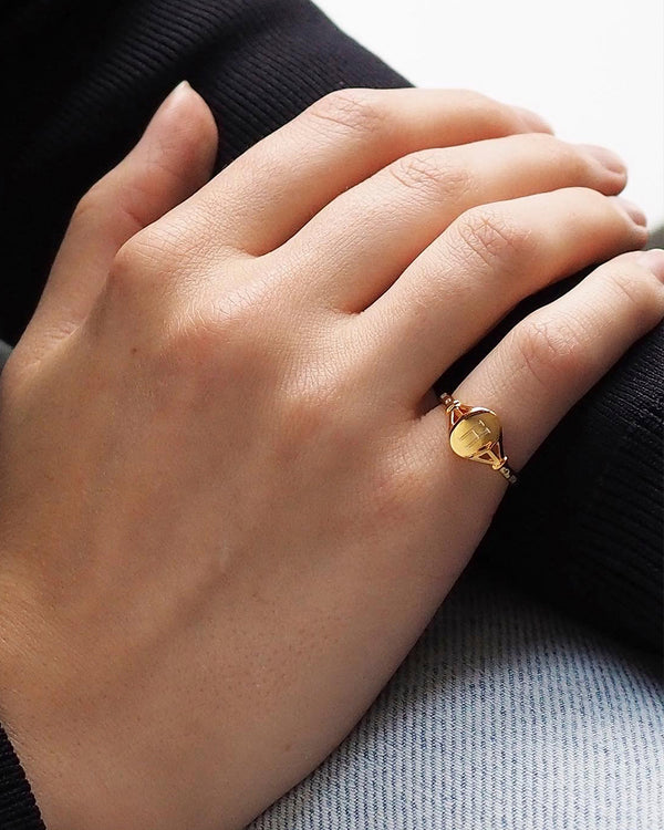 Tilly Signet Ring