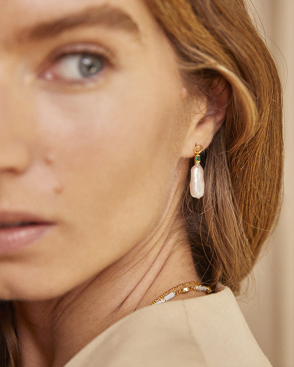 Emily Pearl Earrings