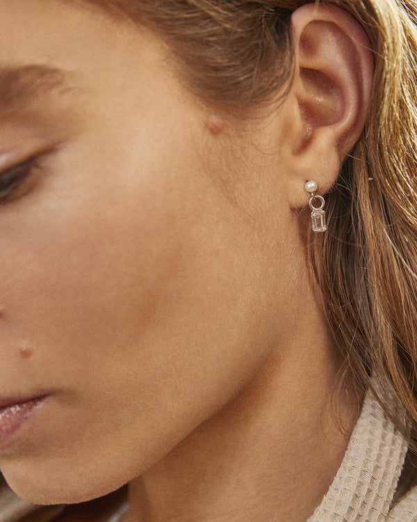 Elena Pearl Earrings