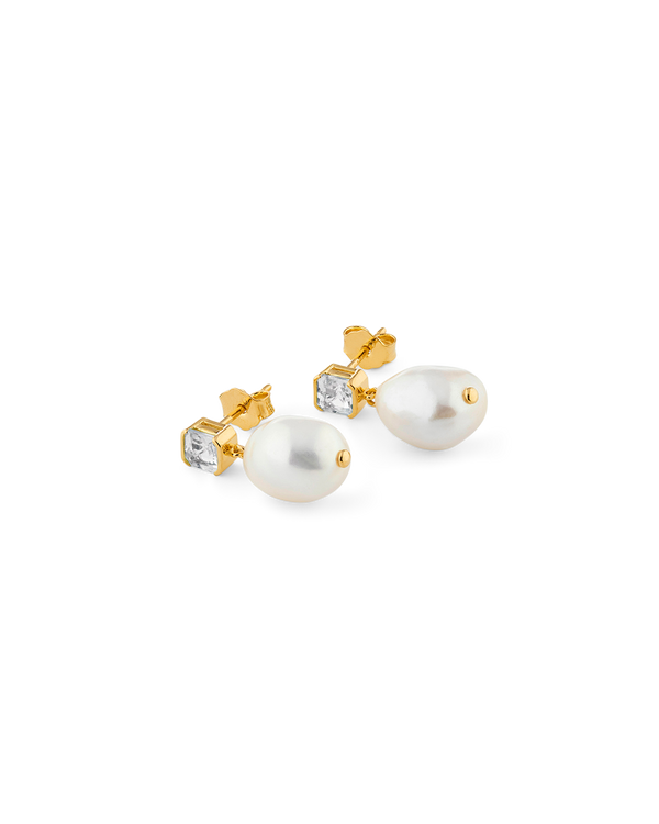 Bella Pearl Earrings