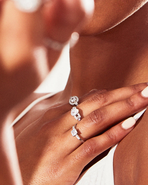 Illusion bullet & asscher cut diamond ring in white gold