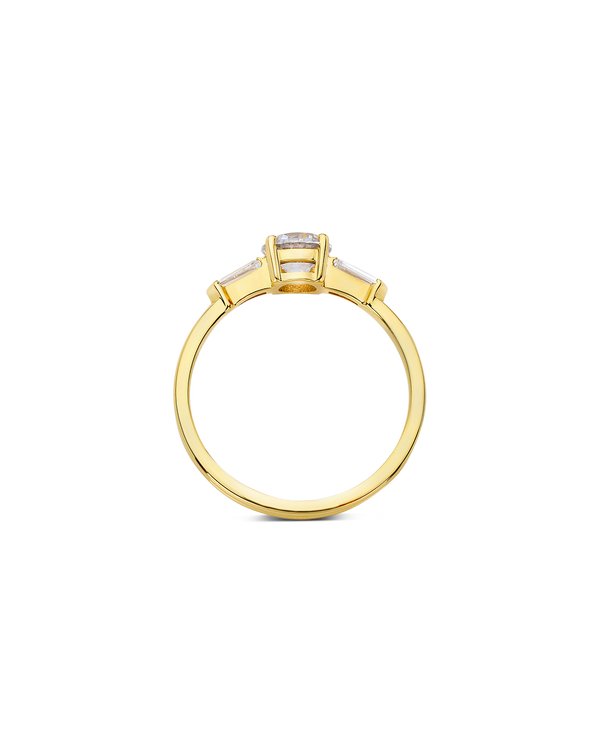 Illusion bullet & brilliant cut diamond ring in yellow gold