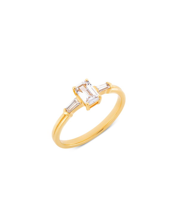 Illusion bullet & emerald cut diamond ring in yellow gold
