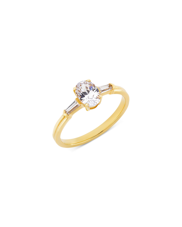 Illusion bullet & oval cut diamond ring in yellow gold
