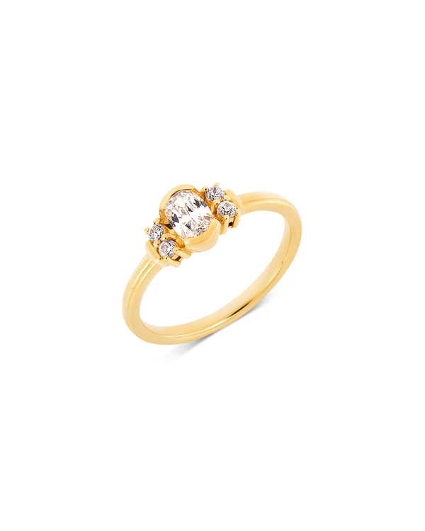 Deco oval cut solitaire diamond ring in yellow gold