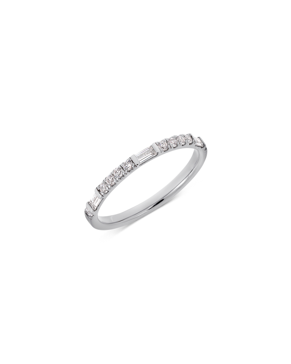 Round & baguette cut natural diamond ring in white gold