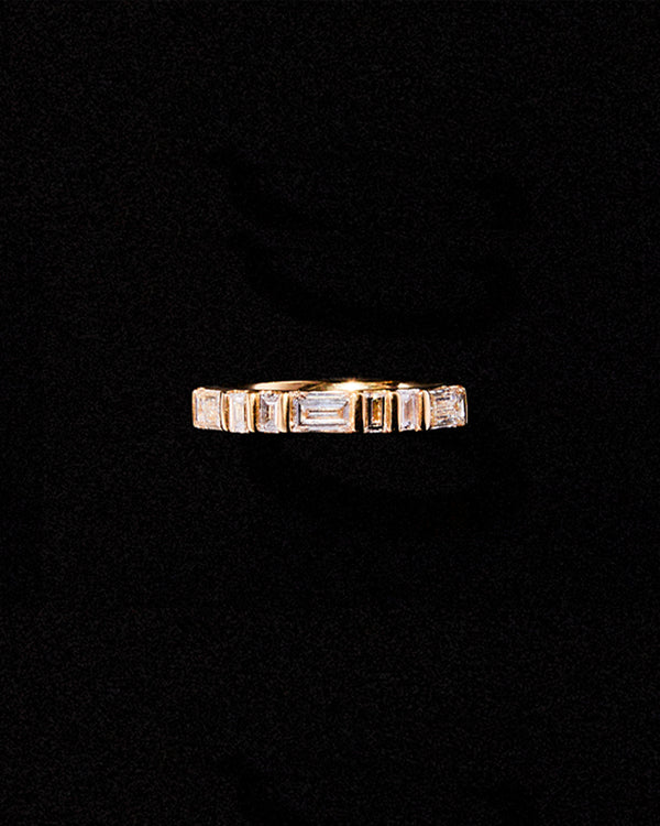 Wide Bar Set Baguette Cut Band