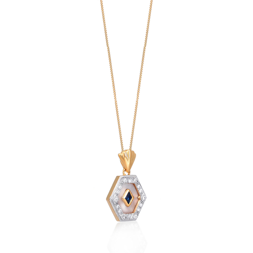 Esme Pearl Necklace (Engravable)