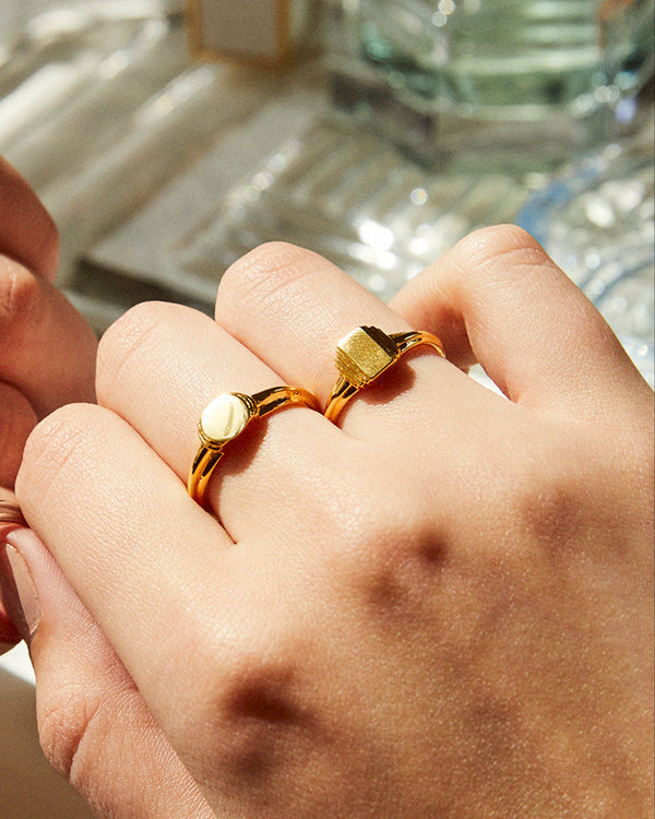 Molly Signet Ring