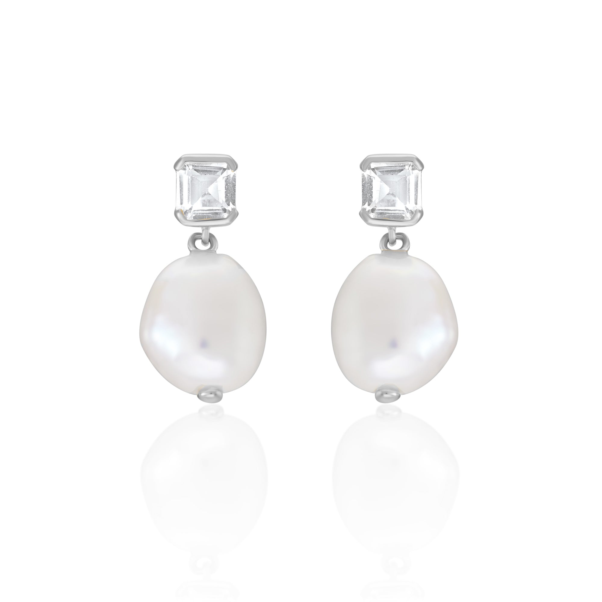 Bella Pearl Earrings