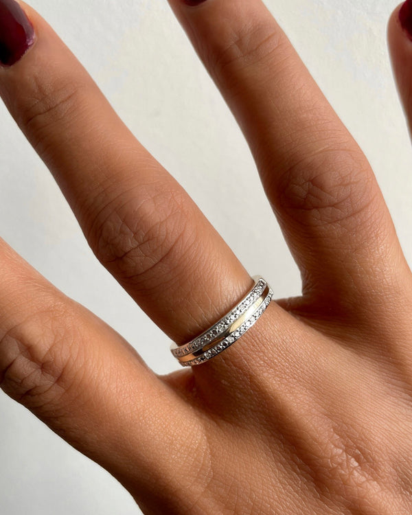 VINTAGE 9CT YELLOW GOLD DOUBLE-ROW HALF ETERNITY RING
