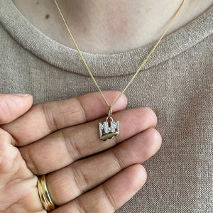 VINTAGE 9CT YELLOW GOLD MUM PENDANT