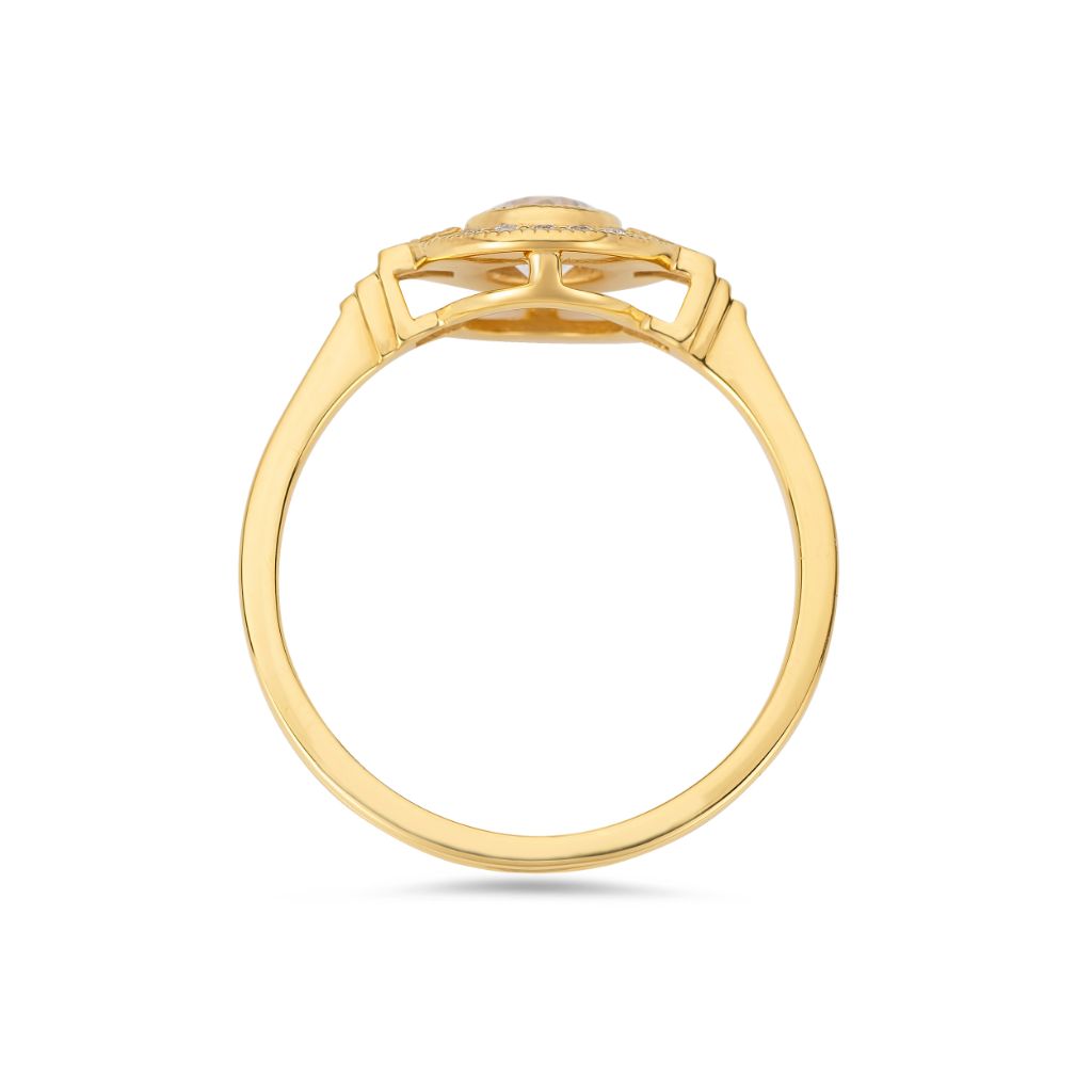 Round Art Deco halo diamond ring in yellow gold