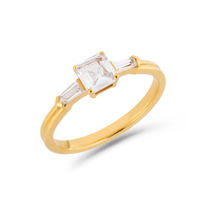Illusion bullet & asscher cut diamond ring in yellow gold