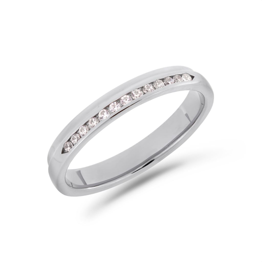 Pillar natural diamond ring in platinum