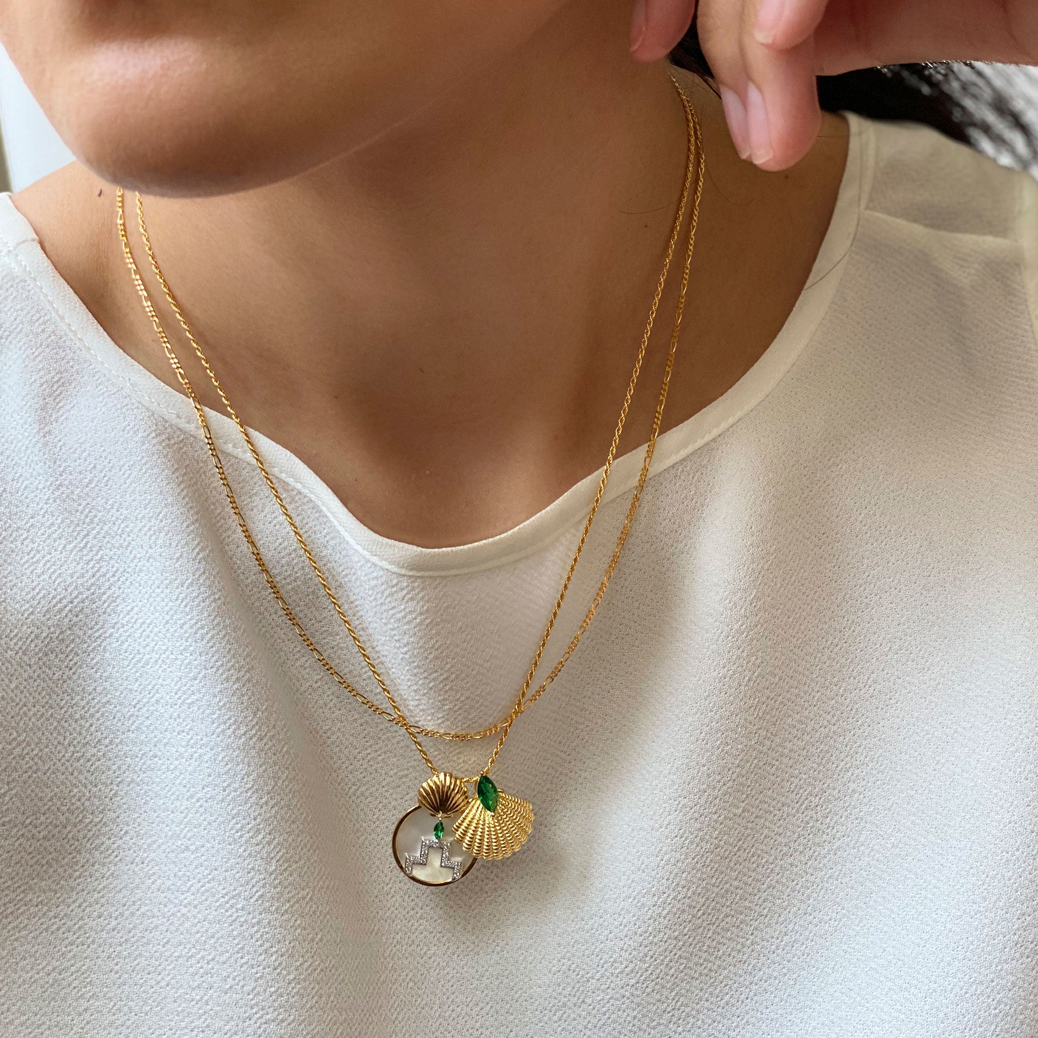 Pamela Shell Necklace on Rope Chain