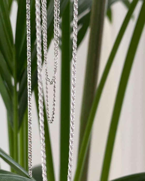 Rhodium plated Figaro chain