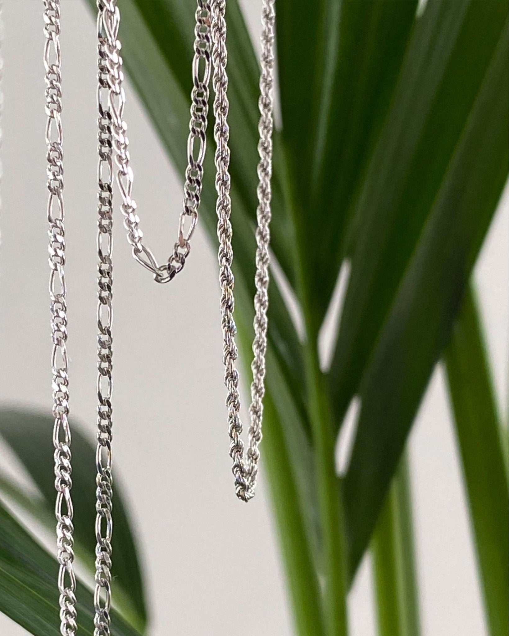 Rhodium plated Twisted Rope chain