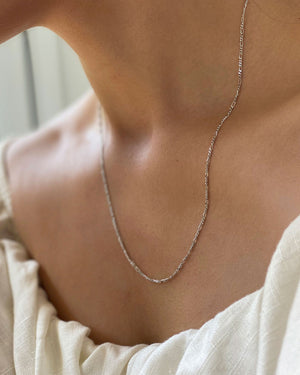 Rhodium plated Figaro chain